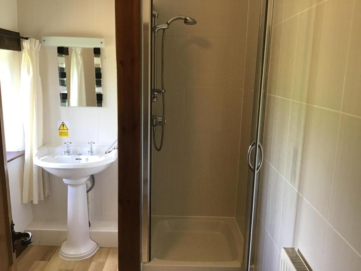 Owletts Barn B&B Бодмин Экстерьер фото